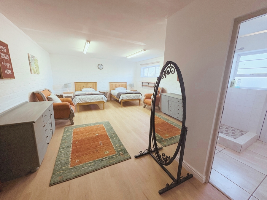 4 Bedroom Property for Sale in Yzerfontein Western Cape